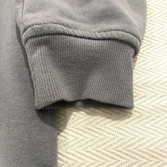 H&M Relaxed Fit Hoodie - Picture 4 of 8